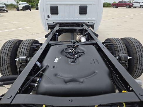 New 2026 RAM 3500 Tradesman AWD/4WD image 20