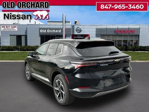 Used 2024 Chevrolet Equinox EV LT FWD image 8