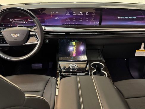 New 2026 Cadillac Escalade Luxury w/ Touring Package image 16