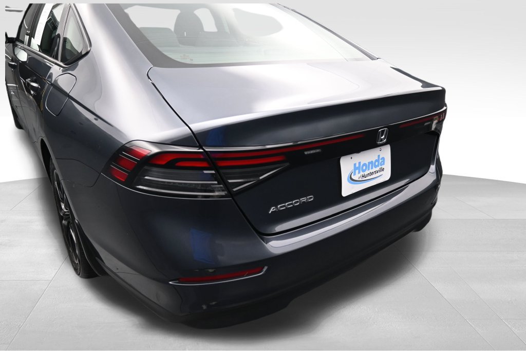 Used 2025 Honda Accord SE image 16
