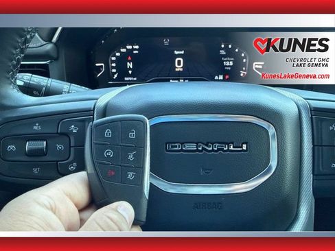 Used 2024 GMC Yukon Denali AWD/4WD image 55