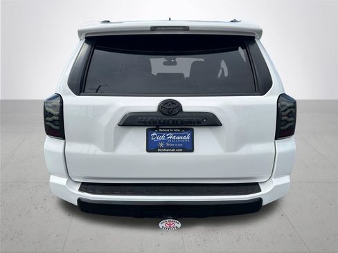 Used 2019 Toyota 4Runner TRD Off-Road Premium AWD/4WD image 8