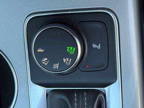Used 2019 Chevrolet Blazer LT w/ Sun and Wheels Package AWD/4WD image 32