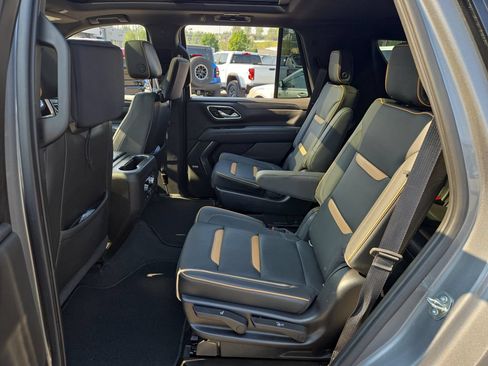 Used 2021 GMC Yukon AT4 w/ AT4 Premium Package AWD/4WD image 15