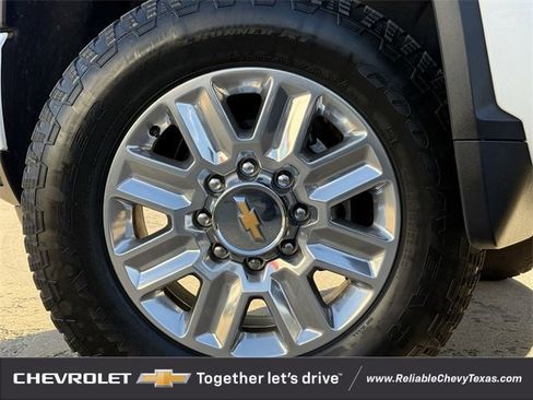 Certified 2025 Chevrolet Silverado 2500 High Country w/ Technology Package image 10
