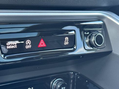 Certified 2025 Audi Q5 Premium Plus w/ Premium Plus image 21