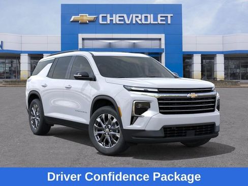 New 2026 Chevrolet Traverse LT w/ Sun and Wheel Package FWD image 8