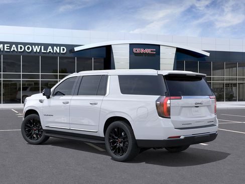New 2026 GMC Yukon XL Elevation image 3