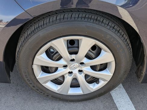 Used 2024 Toyota Corolla LE FWD image 28