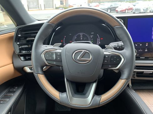 Used 2024 Lexus RX 350 w/ Convenience Package image 18