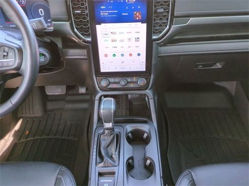 Used 2024 Ford Ranger Lariat w/ Trailer Tow Package image 20