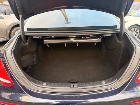 Used 2017 Mercedes-Benz E 300 4MATIC image 33