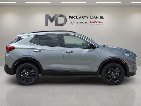 Used 2026 Buick Encore GX Sport Touring w/ Advanced Technology Package image 6