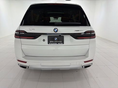 Certified 2023 BMW X7 xDrive40i w/ Premium Package image 4
