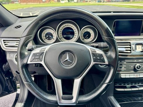 Used 2016 Mercedes-Benz E 350 4MATIC Sedan image 24