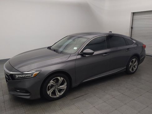 Used 2018 Honda Accord EX image 2