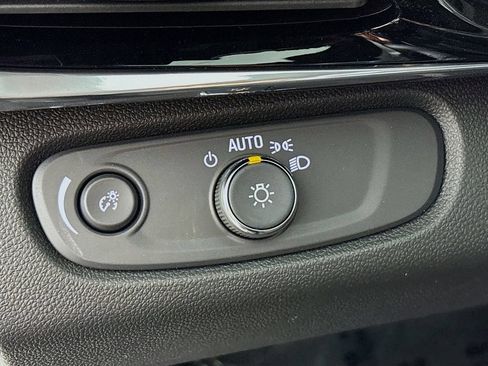 New 2026 Buick Envista Sport Touring w/ Convenience I Package FWD image 10