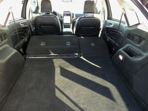 Used 2022 Ford Edge Titanium image 39