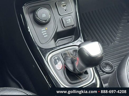 Used 2019 Jeep Compass Limited image 27