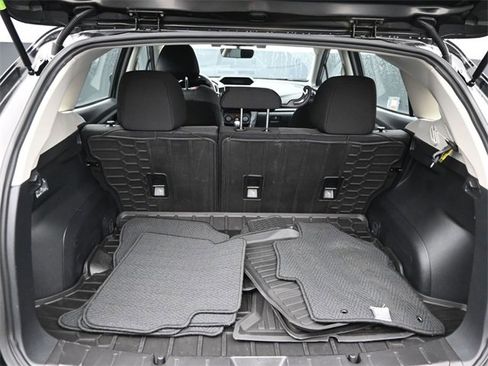 Used 2022 Subaru Impreza Premium image 5