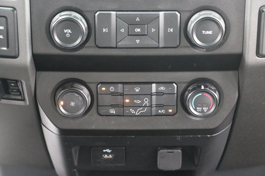Used 2022 Ford F550 4x4 Crew Cab Super Duty w/ Power Equipment Group image 16