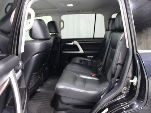 Used 2018 Toyota Land Cruiser AWD/4WD image 20