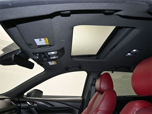 Certified 2023 MAZDA CX-9 Carbon Edition image 22