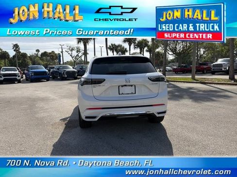 Used 2025 Buick Envision Avenir image 9