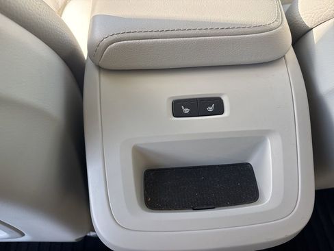 Certified 2024 Volvo V60 B5 Cross Country Plus w/ Protection Package Premier image 10