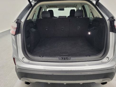 Used 2024 Ford Edge Titanium image 29
