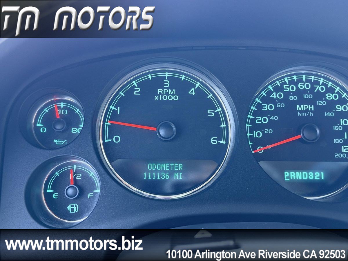 Used 2008 Chevrolet Tahoe LT w/ LT Preferred Equipment Group AWD/4WD image 16