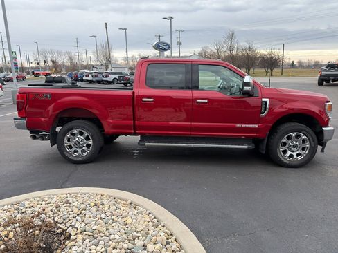 Used 2022 Ford F350 Lariat w/ Chrome Package image 5