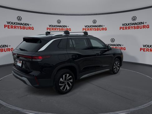 New 2026 Volkswagen Tiguan S image 8