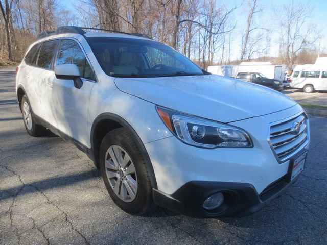Used 2015 Subaru Outback 2.5i Premium AWD/4WD image 2