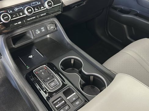 Used 2023 Honda Pilot Elite image 18