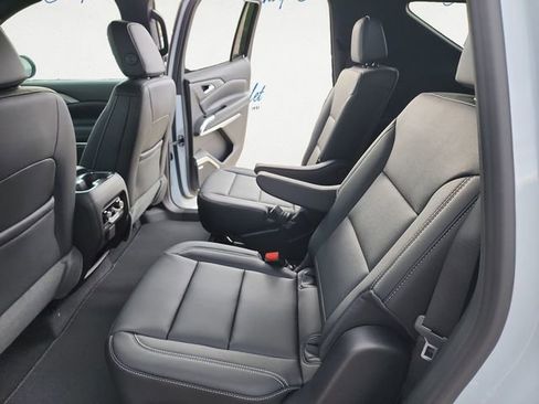 New 2026 Chevrolet Traverse LT w/ Enhanced Driving Package image 11