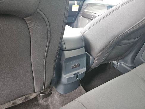 New 2026 Ford Maverick XL image 14