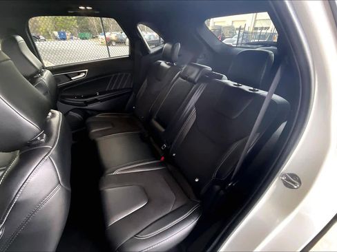 Used 2020 Ford Edge ST w/ Cold Weather Package image 21
