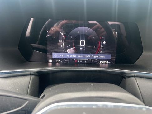 Used 2023 GMC Canyon Elevation image 12