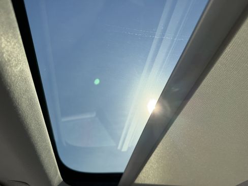 Certified 2022 Volvo XC90 T5 Momentum image 21