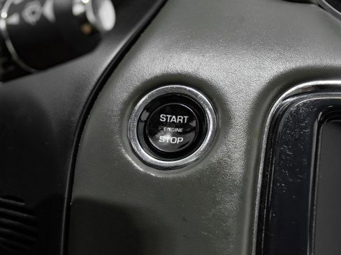 Used 2012 Jaguar XJ L image 19