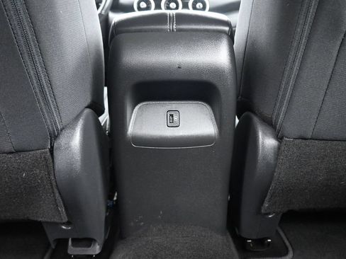 Used 2023 Nissan Sentra SV FWD image 31