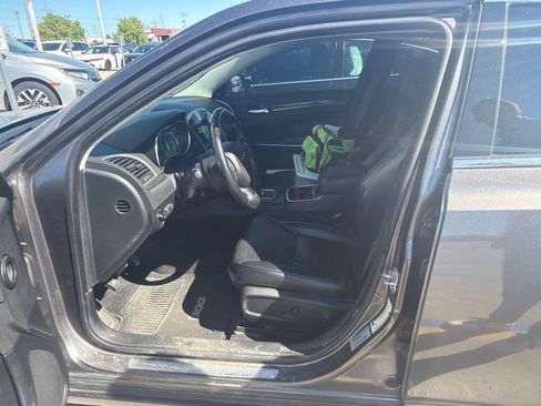 Used 2016 Chrysler 300 C AWD/4WD image 11