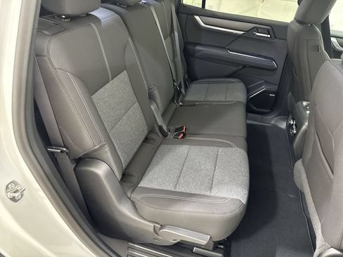 New 2026 GMC Acadia Elevation FWD image 27