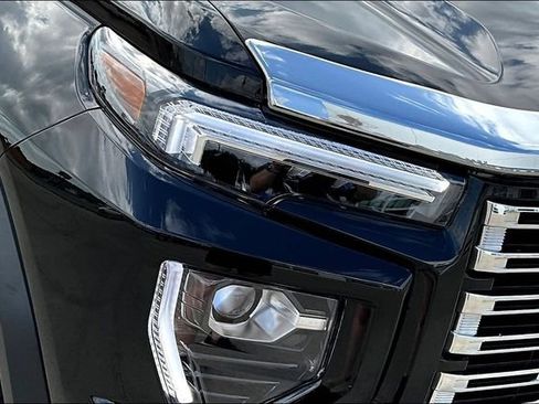 Used 2024 GMC Canyon Denali AWD/4WD image 33