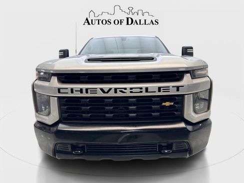 Used 2022 Chevrolet Silverado 2500 Custom w/ Custom Convenience Package AWD/4WD image 3