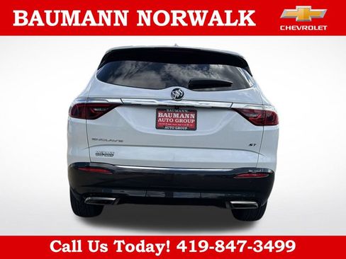 Used 2024 Buick Enclave Essence w/ Sport Touring Edition FWD image 6