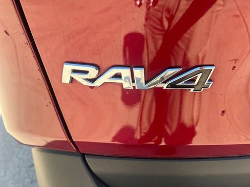 Used 2024 Toyota RAV4 LE AWD/4WD image 11