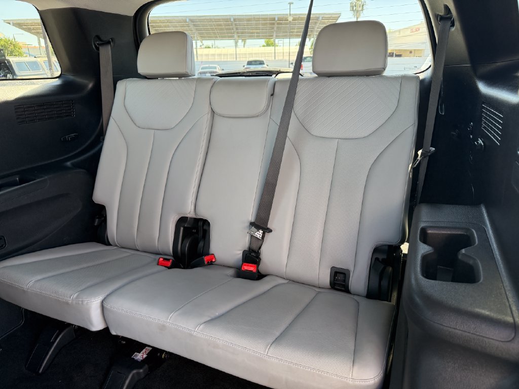 Used 2024 Hyundai Palisade SEL AWD/4WD image 16