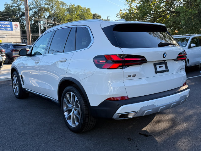 Used 2026 BMW X5 xDrive40i AWD/4WD image 6